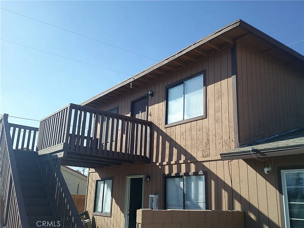 2 bed, 800 sqft, $1,700 — Photo 1