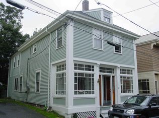 33 Dennison St, Newport, RI 02840