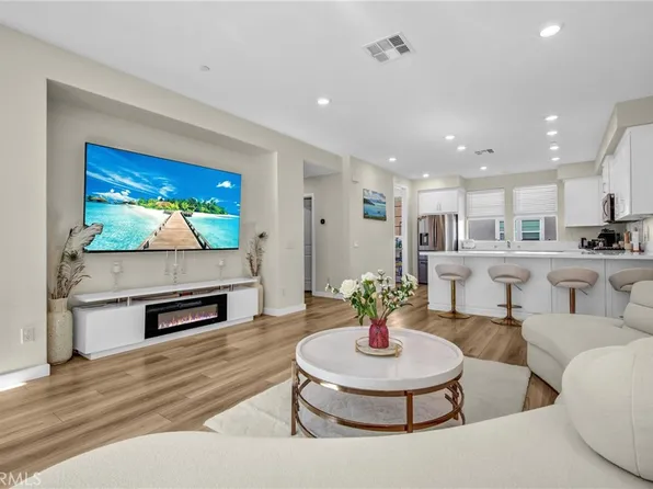 27120 Valley Oak Pl, Valencia, CA 91381