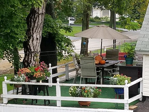 2nd image of 609 N Belmont Ave