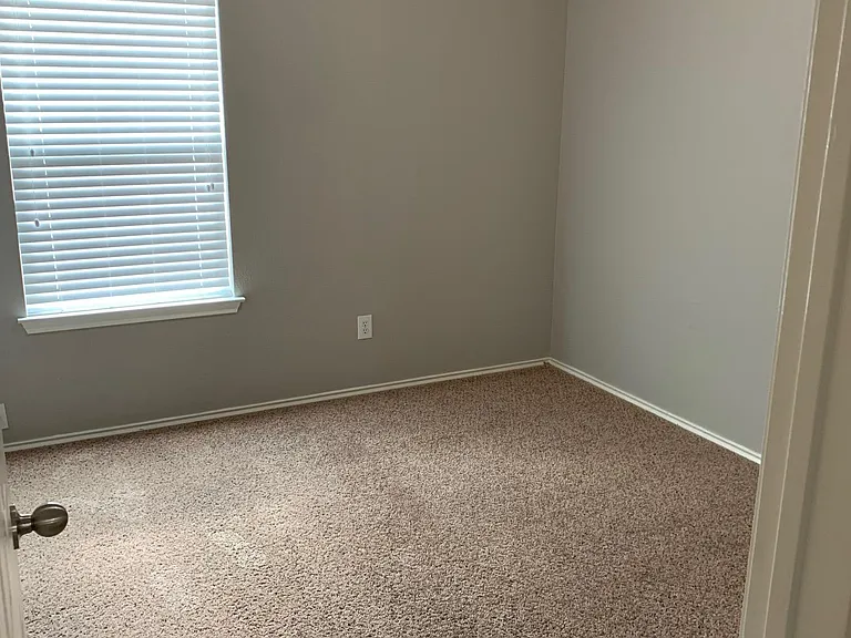 1513 Rainbow Parke Dr — Photo 19