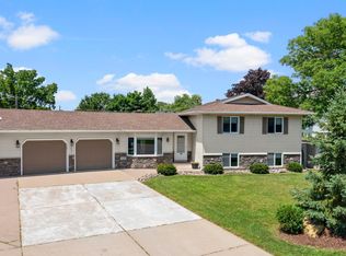 16255 Gannon Ave W, Rosemount, MN 55068