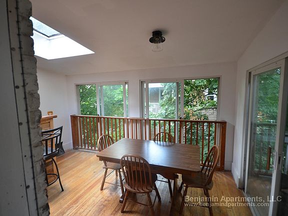 5th image of 40 Cedar St #3