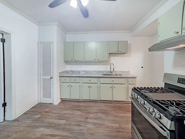 1111 Lawton Pl SW #A — Photo 22
