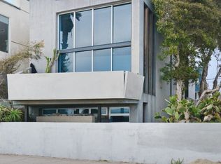2517 Ocean Front Walk, Venice, CA 90291