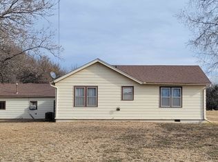 3912 N Wilson Rd, Hutchinson, KS 67502
