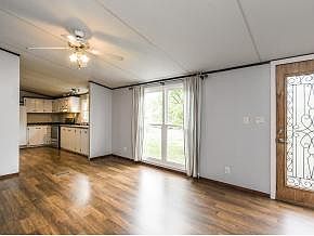 5th image of 4715 Benttree Dr