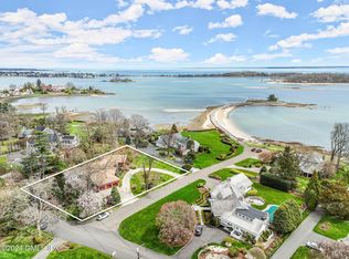 1 Seagate Rd, Riverside, CT 06878