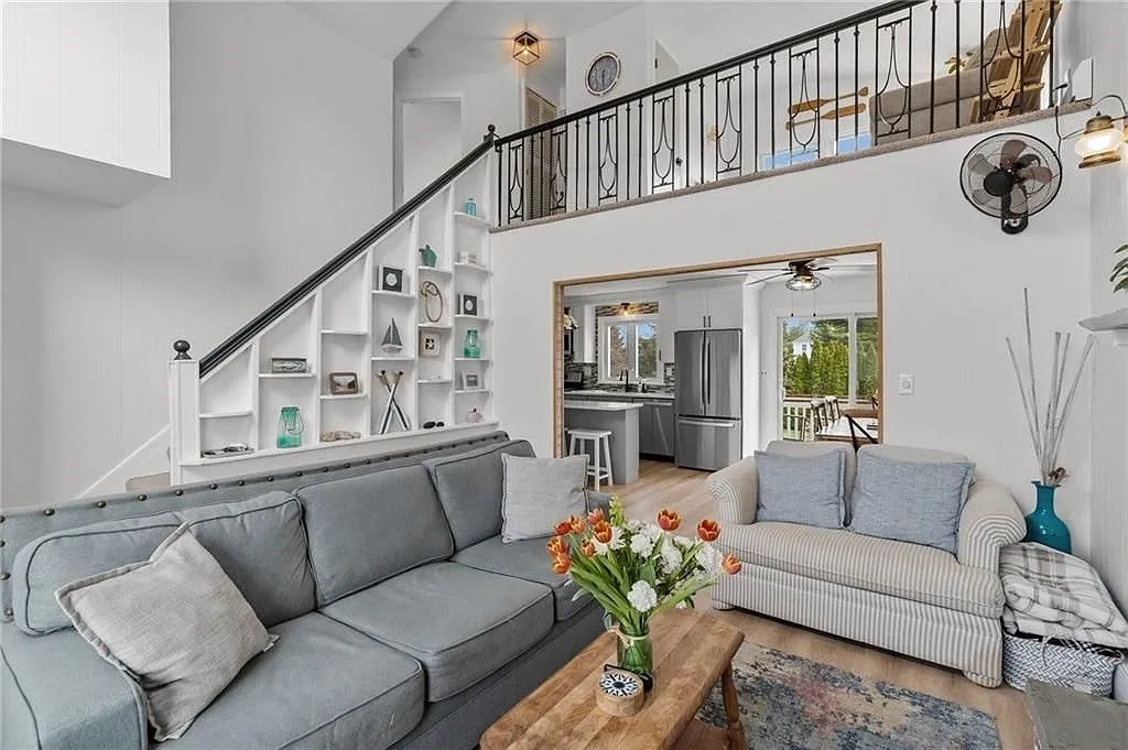 3 bed, 3.0 bath, 1710 sqft, $2,300 — Photo 4