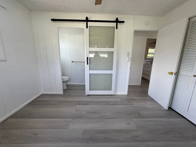 2326 Rose St — Photo 14