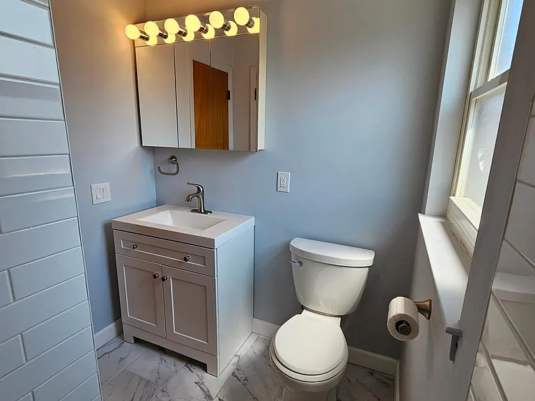 678 Bloomfield Ave #678 — Photo 15