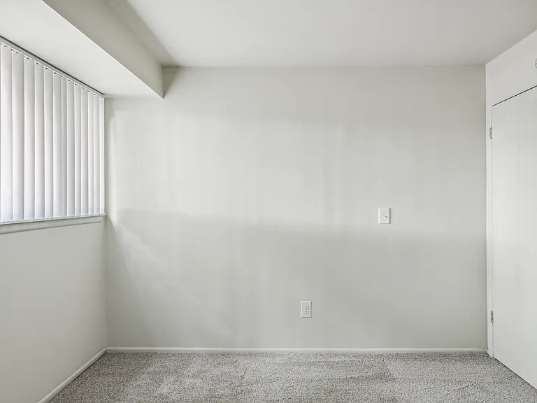 Park Hill Apartments — Photo 21