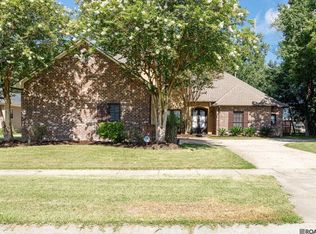 13627 Forest Lawn Dr, Prairieville, LA 70769