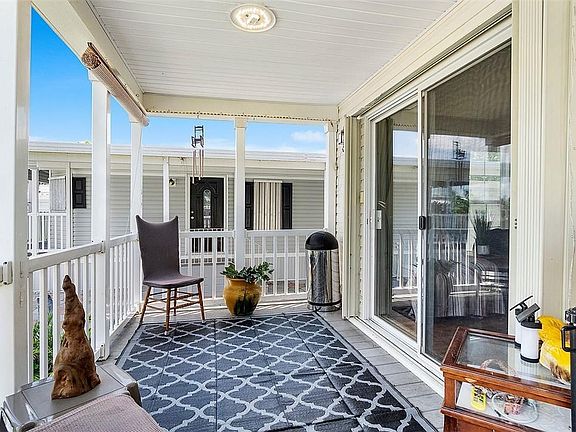 5th image of 2300 SW 87th Avenue