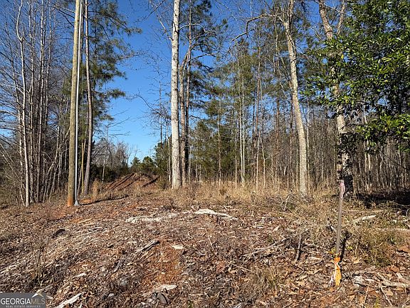 4th image of 641 Dennis Station Rd