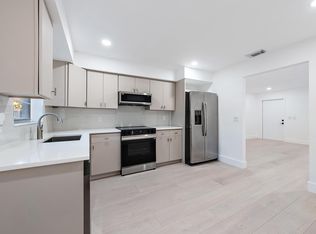 1928 Service Rd, North Palm Beach, FL 33408