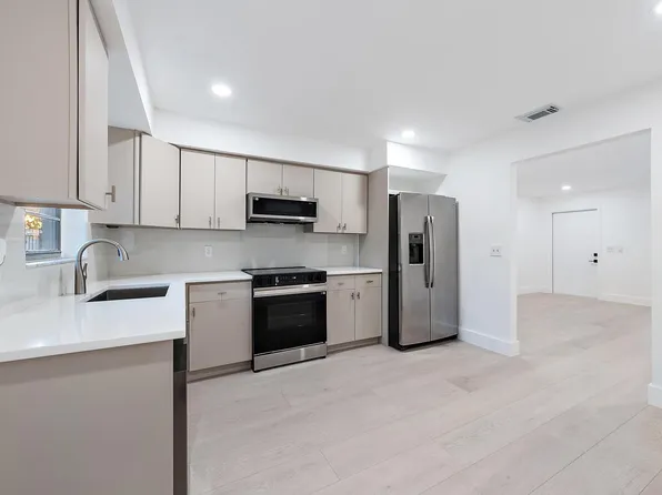 1928 Service Rd, North Palm Beach, FL 33408