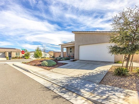 3rd image of 1685 Spring Run Ln