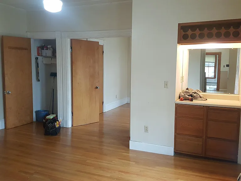 192 Adams St #A — Photo 5