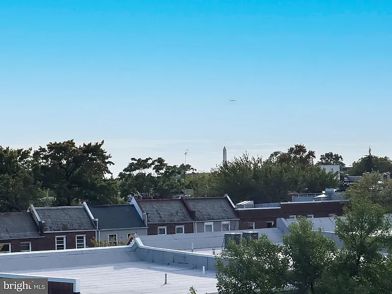 1609 Holbrook St NE #4 — Photo 17