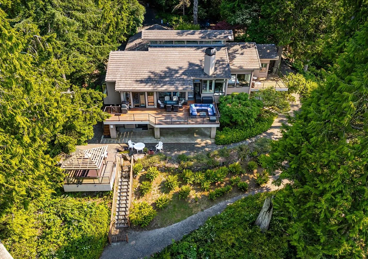Double-Gated Waterfront Estate | Panoramic Puget Sound & Olympic Views — Photo 3
