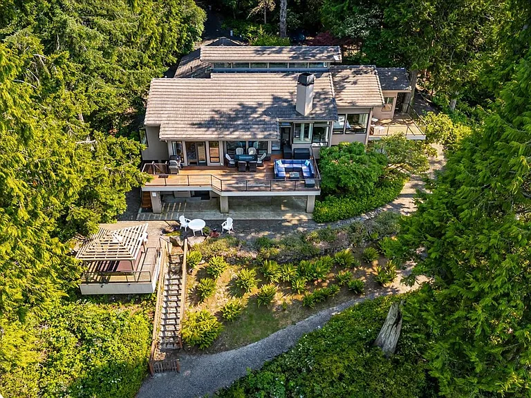 1385 E Ludlow Ridge Rd — Photo 1