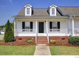 530 Pinecroft Dr, Clayton, NC 27520
