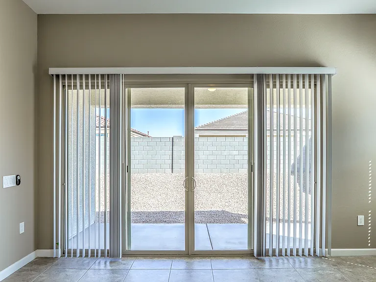 30358 W Crittenden Ln — Photo 13