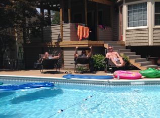 821 Deer Oaks Dr, Lawrenceville, GA 30044