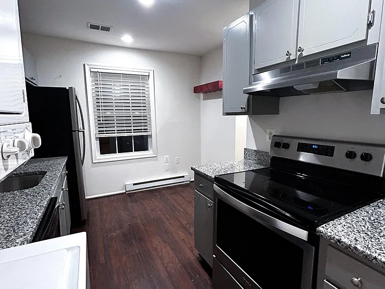 305 Rock Spring Dr SW — Photo 12