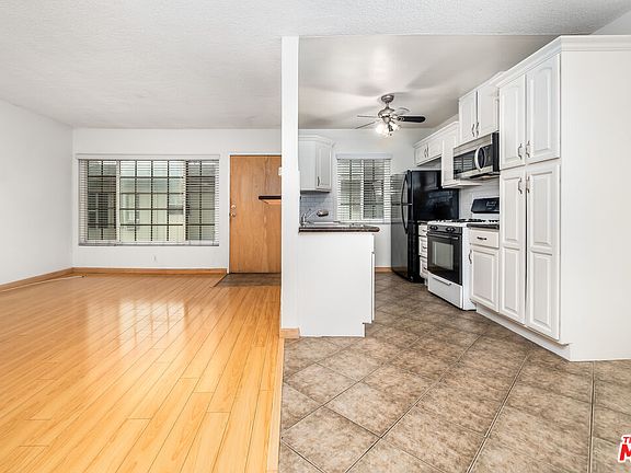 3rd image of 1937 S Shenandoah St #8