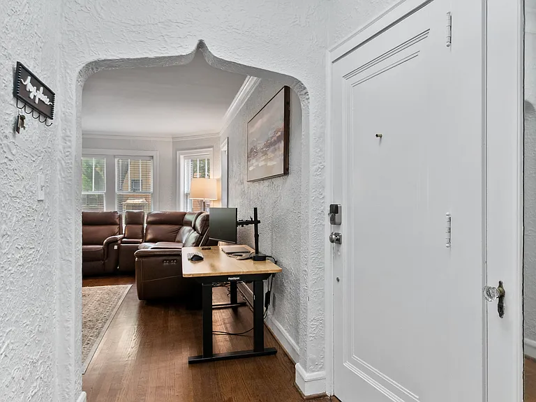 5507 N Artesian Ave #1 — Photo 11