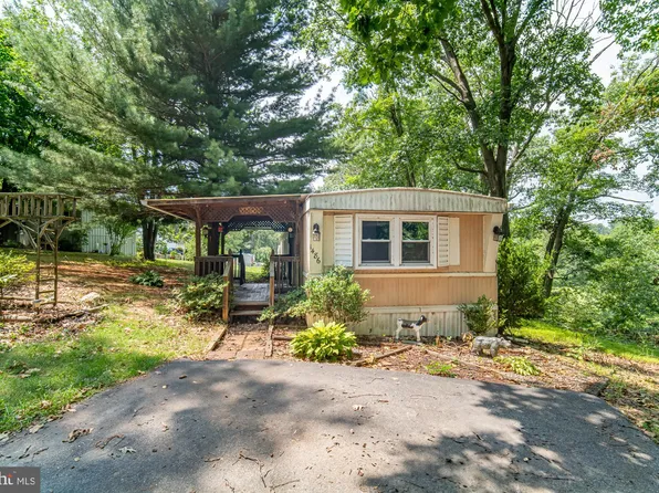 1486 Prayer Mission Rd, York, PA 17406