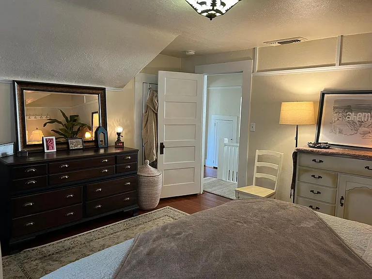 2324 Portola Way — Photo 16