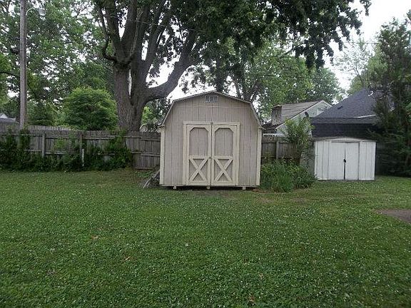 4th image of 1727 Pawnee Pl