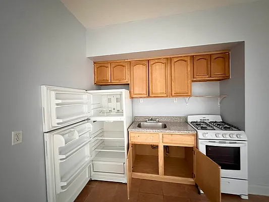 Rented by Premier One Realty LLC | media 2