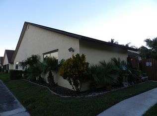 362 Springdale Cir, Palm Springs, FL 33461