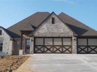 8600 Gatehouse Way, Fort Smith, AR 72916