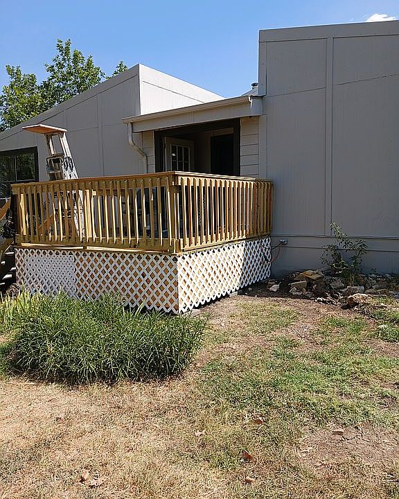 Large versatile property!