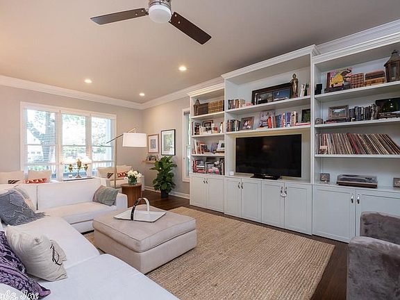 5th image of 1814 River Heights Dr