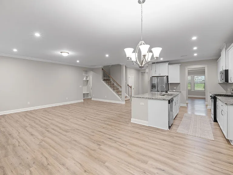 1021 Talbot Pl — Photo 6