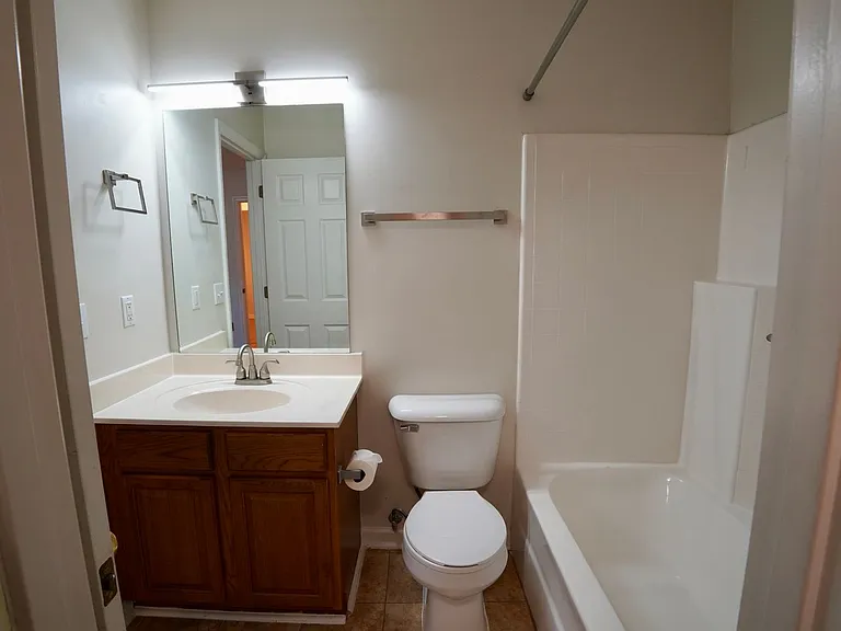 131 Lake Chateau Dr — Photo 15