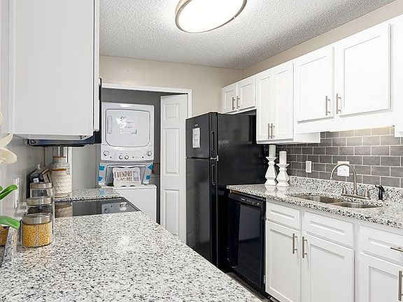 2nd image of 100 Summerchase Dr #2-0202