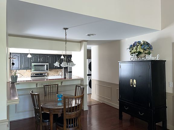 2nd image of 207 Village Cir W #207