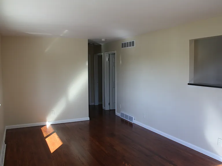 6016 Snyder Rd — Photo 6