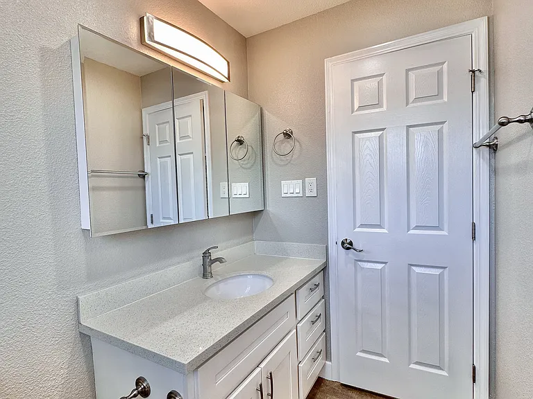 2080 Fruitdale Ave — Photo 5