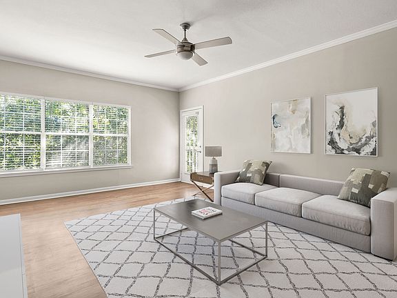 3rd image of 5832 Stewart Pkwy #112