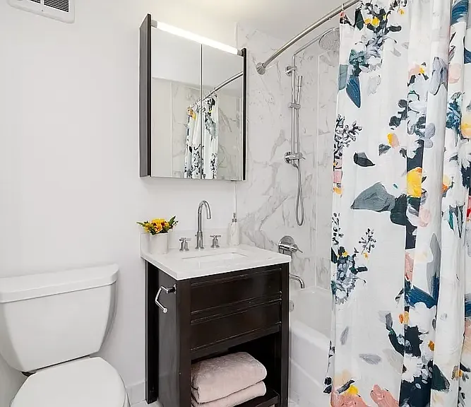 100 Jane St #7Q — Photo 3