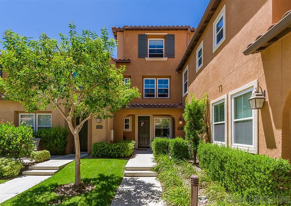 1st image of 17022 Calle Trevino Unit 12