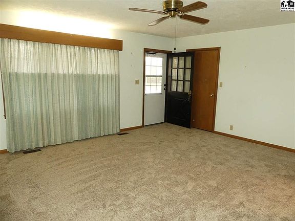 3rd image of 1012 Lenox St